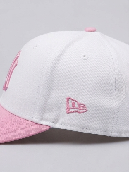 New Era New York Yankees White and Pink Angel Wings Fitted Baseball Cap