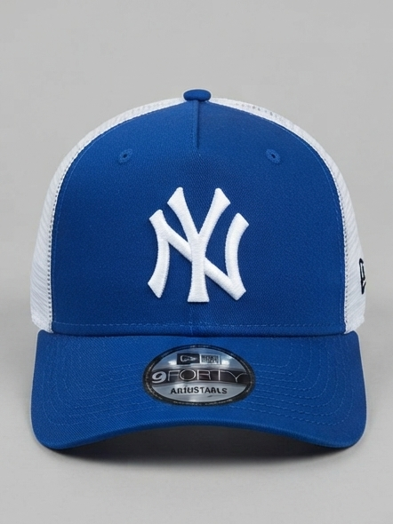 New Era 9FORTY New York Yankees Royal Blue & White Trucker Snapback Cap