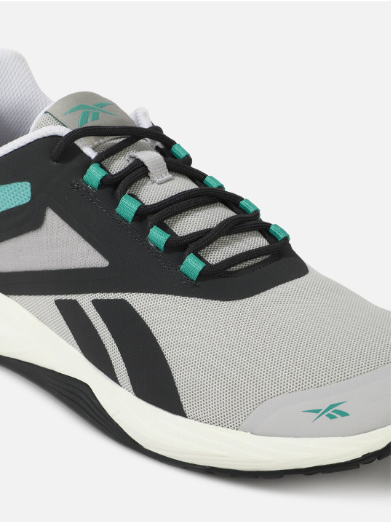 REEBOK Men Fresh Flight Running Shoes