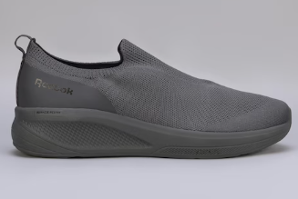 REEBOK SPACE FOAM ESSENTIAL COMFORT SLIP ON Men Walking Shoes