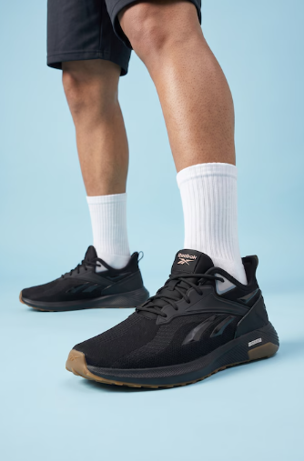 REEBOK Liquijet Edgehill Drill - Men Black Running Shoes