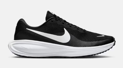 NIKE Revolution 8