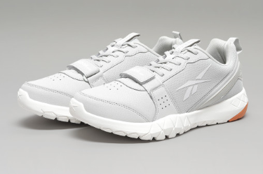 REEBOK Men Training or Gym Non-Marking Shoes