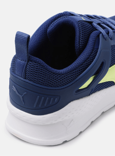 PUMA Amaze Runner