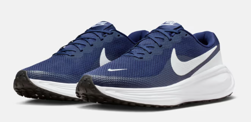 NIKE Revolution 8