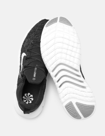 NIKE Free Run 5.0