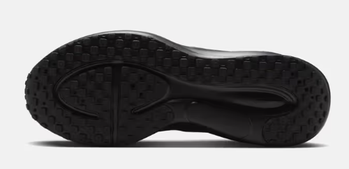 NIKE Revolution 8