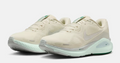 NIKE Structure 26